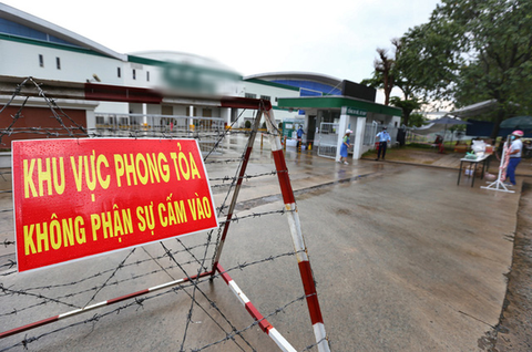 Vượt qua khó khăn, tiến lên phía trước - Ảnh 3. Vượt qua khó khăn, tiến lên phía trước - Ảnh 3.