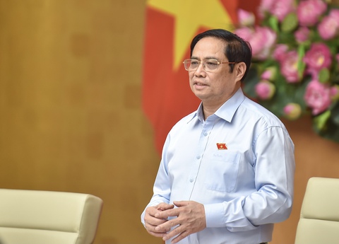 Muốn khôi phục được kinh tế phải kiểm soát được dịch bệnh - Ảnh 1. Muốn khôi phục được kinh tế phải kiểm soát được dịch bệnh - Ảnh 1.