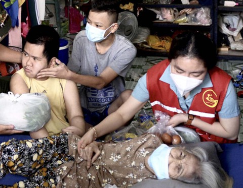 Y tế cơ sở cần thêm nhiều người giỏi - Ảnh 1. Y tế cơ sở cần thêm nhiều người giỏi - Ảnh 1.