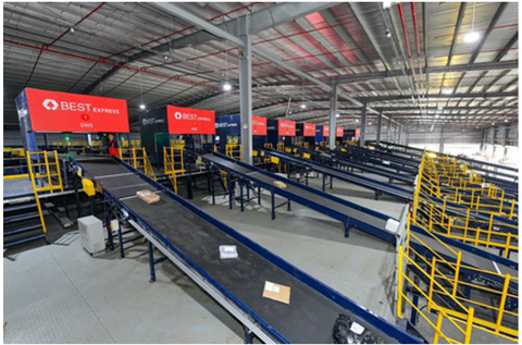 BEST Express đạt giải Thương hiệu mạnh Việt Nam năm 2021 - Ảnh 4. BEST Express đạt giải Thương hiệu mạnh Việt Nam năm 2021 - Ảnh 4.