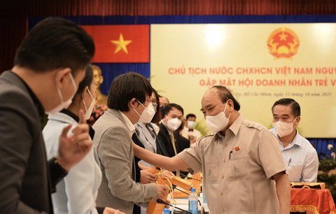 3 câu hỏi của doanh nhân - Ảnh 2. 3 câu hỏi của doanh nhân - Ảnh 2.