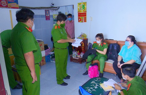 Thuê người giả làm chồng để hợp thức hóa hồ sơ đất đai, lừa đảo chiếm đoạt tài sản - Ảnh 1. Thuê người giả làm chồng để hợp thức hóa hồ sơ đất đai, lừa đảo chiếm đoạt tài sản - Ảnh 1.