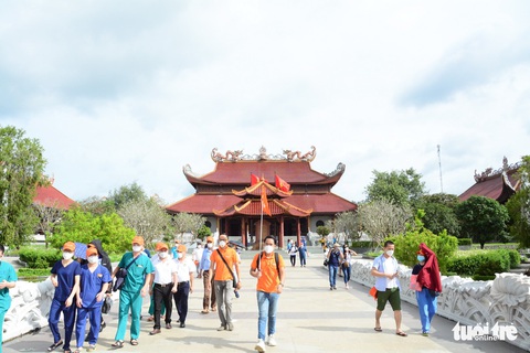Du lịch không thể hồi sinh nếu chỉ đón khách nội tỉnh - Ảnh 1. Du lịch không thể hồi sinh nếu chỉ đón khách nội tỉnh - Ảnh 1.