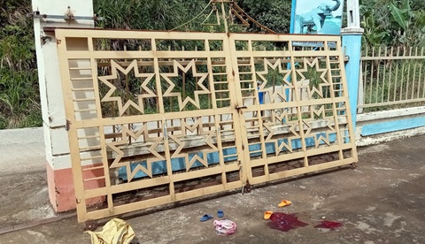 Sập cổng trường đè một trẻ mầm non thiệt mạng - Ảnh 1. Sập cổng trường đè một trẻ mầm non thiệt mạng - Ảnh 1.