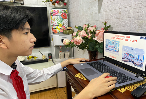 Chương trình máy tính cho em góp hơn 89 tỉ và hơn 103.000 thiết bị học tập - Ảnh 1. Chương trình máy tính cho em góp hơn 89 tỉ và hơn 103.000 thiết bị học tập - Ảnh 1.