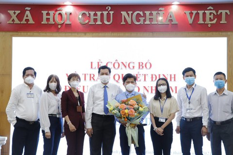 Sở Giáo dục - đào tạo TP.HCM thay đổi nhiều vị trí cán bộ chủ chốt - Ảnh 1. Sở Giáo dục - đào tạo TP.HCM thay đổi nhiều vị trí cán bộ chủ chốt - Ảnh 1.