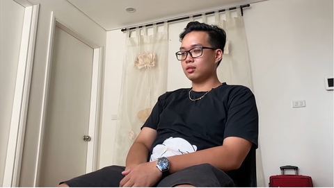 Rapper Chí bị phạt 45 triệu vì bản rap Thích Ca Mâu Chí, không phạt cả nhóm Rap Nhà Làm - Ảnh 1. Rapper Chí bị phạt 45 triệu vì bản rap Thích Ca Mâu Chí, không phạt cả nhóm Rap Nhà Làm - Ảnh 1.
