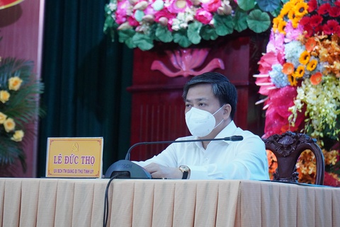 Bí thư Tỉnh ủy Bến Tre: Chốt kiểm tra không được gây khó người dân - Ảnh 1. Bí thư Tỉnh ủy Bến Tre: Chốt kiểm tra không được gây khó người dân - Ảnh 1.