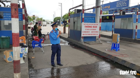 Các tỉnh bắt đầu điều chỉnh việc đi lại sau nghị quyết 128 - Ảnh 4. Các tỉnh bắt đầu điều chỉnh việc đi lại sau nghị quyết 128 - Ảnh 4.
