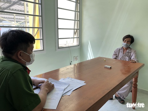 Khởi tố 3 người xúi giục dân đến UBND xã đòi tiền, gây rối - Ảnh 1. Khởi tố 3 người xúi giục dân đến UBND xã đòi tiền, gây rối - Ảnh 1.