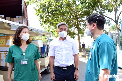 Cám ơn Bạch Mai hơn 70 ngày dũng cảm ân tình, không thể đếm được mồ hôi và nước mắt - Ảnh 4. Cám ơn Bạch Mai hơn 70 ngày dũng cảm ân tình, không thể đếm được mồ hôi và nước mắt - Ảnh 4.