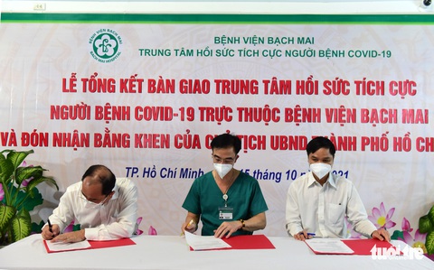 Cám ơn Bạch Mai hơn 70 ngày dũng cảm ân tình, không thể đếm được mồ hôi và nước mắt - Ảnh 3. Cám ơn Bạch Mai hơn 70 ngày dũng cảm ân tình, không thể đếm được mồ hôi và nước mắt - Ảnh 3.