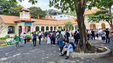 Sài Gòn - những vòng xoay ký ức - Kỳ 7: Ngã sáu Cộng Hòa và con đường Áo trắng - Ảnh 2. Sài Gòn - những vòng xoay ký ức - Kỳ 7: Ngã sáu Cộng Hòa và con đường Áo trắng - Ảnh 2.