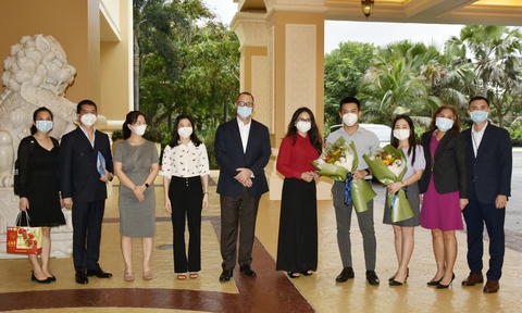 Sau giãn cách, gần 80 du khách đầu tiên đến Bà Rịa - Vũng Tàu - Ảnh 1. Sau giãn cách, gần 80 du khách đầu tiên đến Bà Rịa - Vũng Tàu - Ảnh 1.