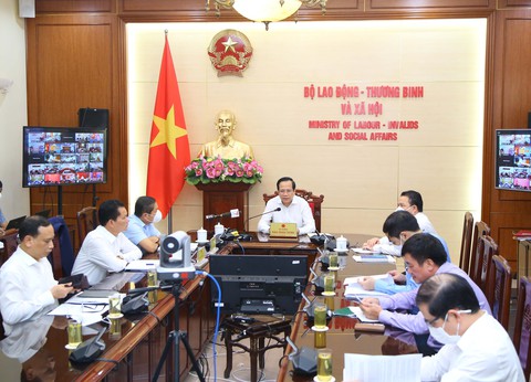 Các đầu tàu kinh tế phía Nam lo lắng thiếu lao động - Ảnh 1. Các đầu tàu kinh tế phía Nam lo lắng thiếu lao động - Ảnh 1.