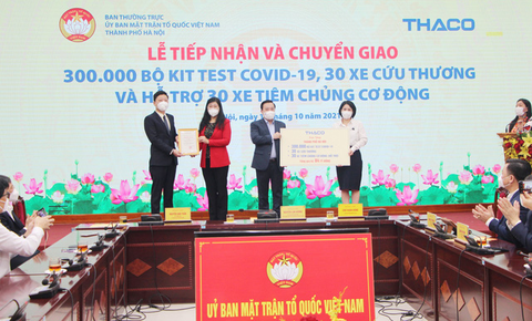 Hà Nội tiếp nhận 60 xe cứu thương, xe tiêm chủng vắc xin lưu động - Ảnh 1. Hà Nội tiếp nhận 60 xe cứu thương, xe tiêm chủng vắc xin lưu động - Ảnh 1.