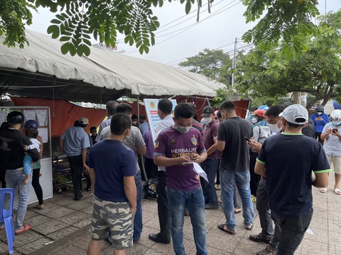 Nới lỏng giãn cách, xe cộ tấp nập xuống Vũng Tàu - Ảnh 3. Nới lỏng giãn cách, xe cộ tấp nập xuống Vũng Tàu - Ảnh 3.