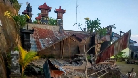 Động đất trên đảo Bali, 3 người chết, 7 người bị thương - Ảnh 1. Động đất trên đảo Bali, 3 người chết, 7 người bị thương - Ảnh 1.