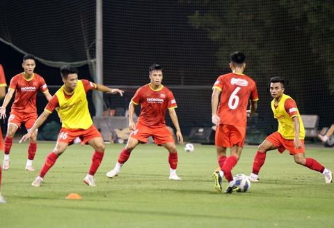 Ông Park rèn chiến thuật thêm cho U23 Việt Nam - Ảnh 2. Ông Park rèn chiến thuật thêm cho U23 Việt Nam - Ảnh 2.