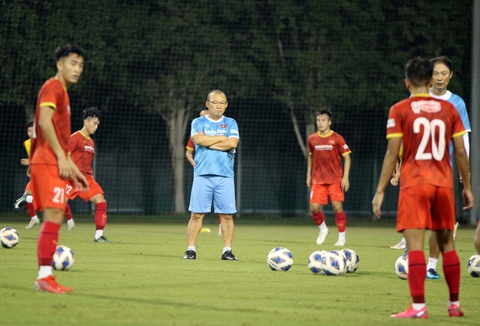 Ông Park rèn chiến thuật thêm cho U23 Việt Nam - Ảnh 1. Ông Park rèn chiến thuật thêm cho U23 Việt Nam - Ảnh 1.