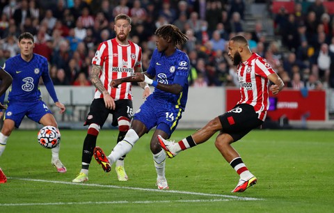 Ba lần được khung gỗ cứu thua, Chelsea may mắn trở lại đầu bảng - Ảnh 1. Ba lần được khung gỗ cứu thua, Chelsea may mắn trở lại đầu bảng - Ảnh 1.