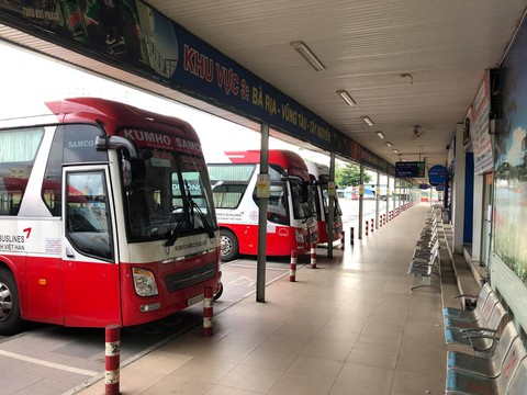 TP.HCM dừng tuyến liên tỉnh Đắk Lắk vì tài xế đón khách mắc COVID-19 dọc đường - Ảnh 1. TP.HCM dừng tuyến liên tỉnh Đắk Lắk vì tài xế đón khách mắc COVID-19 dọc đường - Ảnh 1.