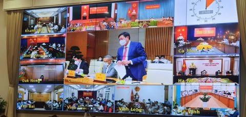 Thủ tướng Phạm Minh Chính: Thấu hiểu sự hy sinh của lực lượng tuyến đầu suốt 600 ngày qua... - Ảnh 3. Thủ tướng Phạm Minh Chính: Thấu hiểu sự hy sinh của lực lượng tuyến đầu suốt 600 ngày qua... - Ảnh 3.