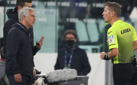 Bị trọng tài từ chối bàn thắng, Mourinho và AS Roma thua sát nút Juventus - Ảnh 2. Bị trọng tài từ chối bàn thắng, Mourinho và AS Roma thua sát nút Juventus - Ảnh 2.