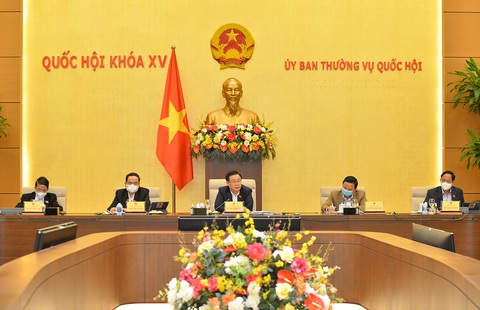 Quốc hội rút ngắn thời gian họp để tạo điều kiện cho Chính phủ, địa phương chống dịch - Ảnh 1. Quốc hội rút ngắn thời gian họp để tạo điều kiện cho Chính phủ, địa phương chống dịch - Ảnh 1.