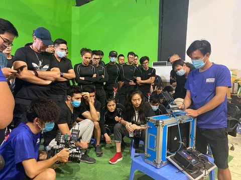 20-10 và các nữ đạo diễn: Phụ nữ làm phim phải dịu dàng mới được tôn trọng? - Ảnh 5. 20-10 và các nữ đạo diễn: Phụ nữ làm phim phải dịu dàng mới được tôn trọng? - Ảnh 5.