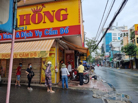 Giá vàng trong nước cao hơn thế giới đến 8,77 triệu đồng/lượng - Ảnh 1. Giá vàng trong nước cao hơn thế giới đến 8,77 triệu đồng/lượng - Ảnh 1.