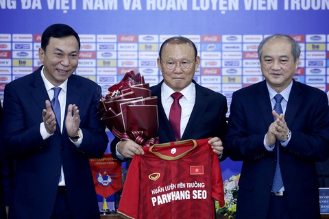 HLV Park Hang Seo có thể gắn bó với đội tuyển Việt Nam đến ngày 31-1-2023 - Ảnh 1. HLV Park Hang Seo có thể gắn bó với đội tuyển Việt Nam đến ngày 31-1-2023 - Ảnh 1.