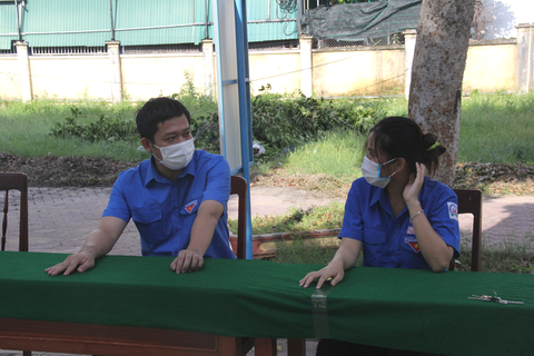 Cô bé Thục Phi kiên cường ngày nào đã vào đại học - Ảnh 2. Cô bé Thục Phi kiên cường ngày nào đã vào đại học - Ảnh 2.