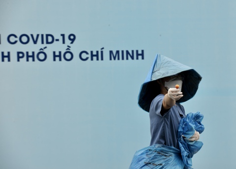 Ngày 20-10 của những cô gái Trung tâm hồi sức tích cực Bệnh viện ĐH Y dược TP.HCM - Ảnh 2. Ngày 20-10 của những cô gái Trung tâm hồi sức tích cực Bệnh viện ĐH Y dược TP.HCM - Ảnh 2.