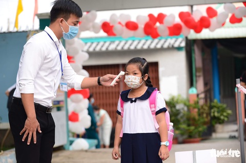 Sáng nay 20-10, học sinh xã đảo Thạnh An nô nức đến trường - Ảnh 5. Sáng nay 20-10, học sinh xã đảo Thạnh An nô nức đến trường - Ảnh 5.