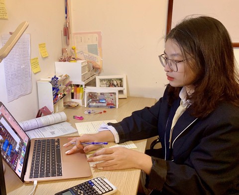 Tại sao học sinh vùng xanh ở Hà Nội chưa trở lại trường? - Ảnh 1. Tại sao học sinh vùng xanh ở Hà Nội chưa trở lại trường? - Ảnh 1.