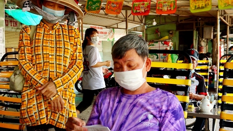 Có vắc xin, vé số miền Tây đã trở lại - Ảnh 3. Có vắc xin, vé số miền Tây đã trở lại - Ảnh 3.