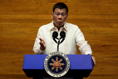 Tổng thống Duterte nhận trách nhiệm về cuộc chiến chống ma túy - Ảnh 1. Tổng thống Duterte nhận trách nhiệm về cuộc chiến chống ma túy - Ảnh 1.