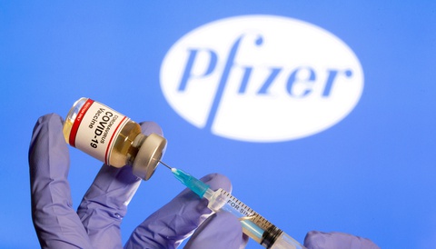 Liều bổ sung vắc xin COVID-19 của Pfizer-BioNTech cho hiệu quả 95,6% - Ảnh 1. Liều bổ sung vắc xin COVID-19 của Pfizer-BioNTech cho hiệu quả 95,6% - Ảnh 1.