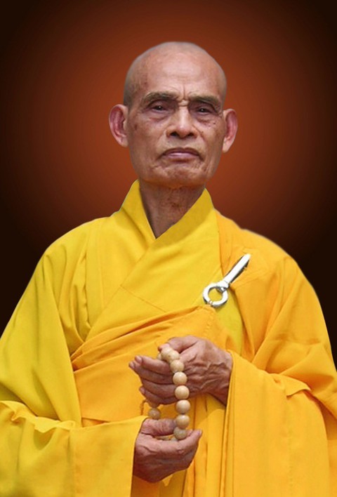 Chủ tịch nước Nguyễn Xuân Phúc viếng Đại lão hòa thượng Thích Phổ Tuệ - Ảnh 5. Chủ tịch nước Nguyễn Xuân Phúc viếng Đại lão hòa thượng Thích Phổ Tuệ - Ảnh 5.