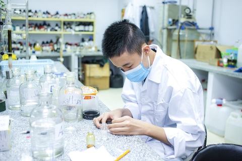 Học sinh Vinschool báo cáo khoa học tại Hội nghị Công nghệ Sinh học toàn quốc 2021 - Ảnh 2. Học sinh Vinschool báo cáo khoa học tại Hội nghị Công nghệ Sinh học toàn quốc 2021 - Ảnh 2.
