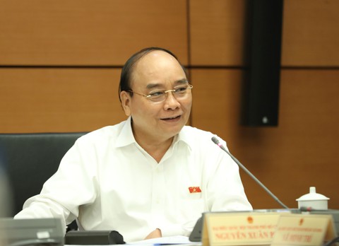 Có hiện tượng chạy thành tích khen thưởng để nâng lương, thăng hàm - Ảnh 1. Có hiện tượng chạy thành tích khen thưởng để nâng lương, thăng hàm - Ảnh 1.