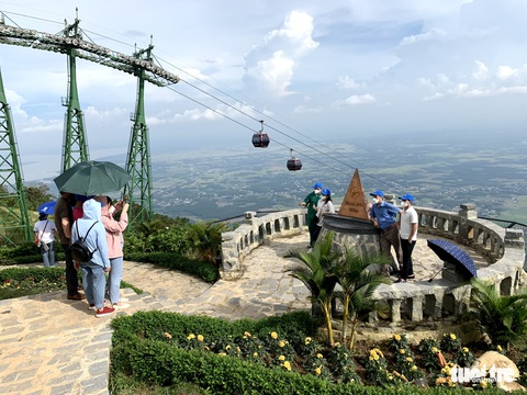 Bí thư Nguyễn Văn Nên cùng lực lượng tuyến đầu tham quan Củ Chi - Tây Ninh - Ảnh 10. Bí thư Nguyễn Văn Nên cùng lực lượng tuyến đầu tham quan Củ Chi - Tây Ninh - Ảnh 10.