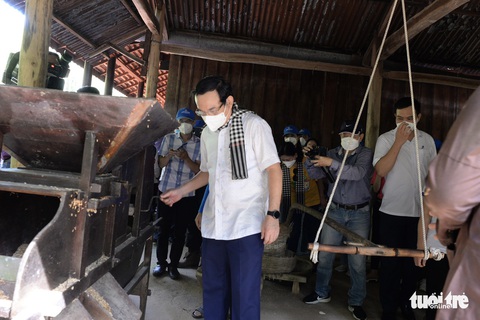 Bí thư Nguyễn Văn Nên cùng lực lượng tuyến đầu tham quan Củ Chi - Tây Ninh - Ảnh 3. Bí thư Nguyễn Văn Nên cùng lực lượng tuyến đầu tham quan Củ Chi - Tây Ninh - Ảnh 3.