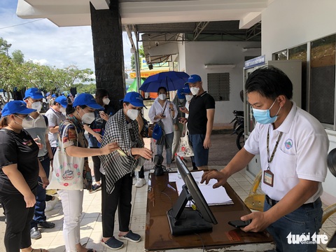 Tây Ninh cho hoạt động trở lại vũ trường, karaoke, làm tóc - Ảnh 1. Tây Ninh cho hoạt động trở lại vũ trường, karaoke, làm tóc - Ảnh 1.