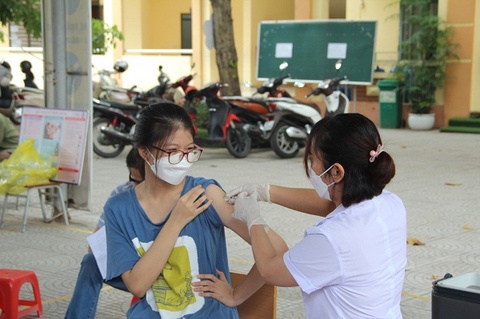 Sợ bùng dịch ở khu công nghiệp, Phú Thọ xét nghiệm gần nửa triệu dân - Ảnh 1. Sợ bùng dịch ở khu công nghiệp, Phú Thọ xét nghiệm gần nửa triệu dân - Ảnh 1.