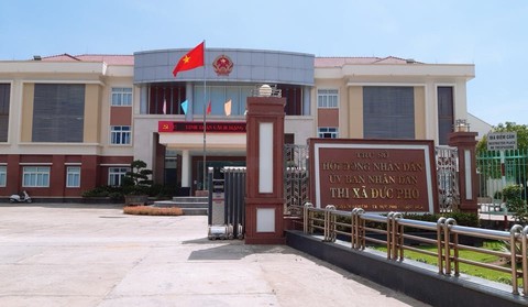 Chính quyền giúp dân hoàn tất hồ sơ kiện cá nhân, tổ chức chậm trễ thi hành công vụ - Ảnh 1. Chính quyền giúp dân hoàn tất hồ sơ kiện cá nhân, tổ chức chậm trễ thi hành công vụ - Ảnh 1.