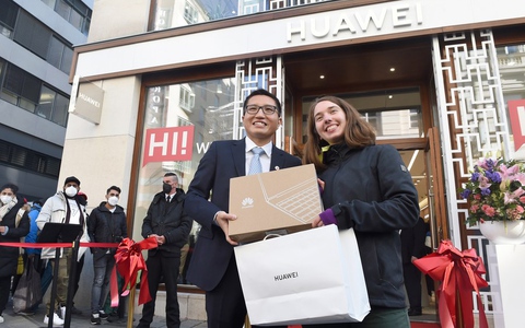 Bị Mỹ siết vòng kim cô, Huawei gượng dậy ra mắt Nova 9 ở châu Âu - Ảnh 1. Bị Mỹ siết vòng kim cô, Huawei gượng dậy ra mắt Nova 9 ở châu Âu - Ảnh 1.