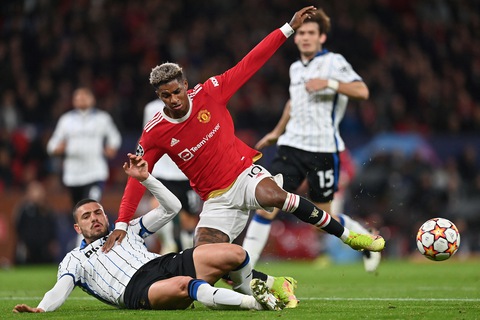 Mặt trái ngược dòng của Manchester United - Ảnh 1. Mặt trái ngược dòng của Manchester United - Ảnh 1.