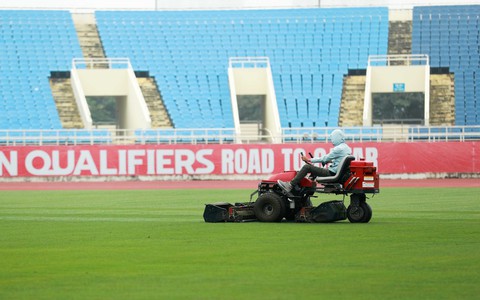 Khu liên hợp thể thao bị phong tỏa tài khoản: Tuyển Việt Nam có được thi đấu trên sân Mỹ Đình? - Ảnh 1. Khu liên hợp thể thao bị phong tỏa tài khoản: Tuyển Việt Nam có được thi đấu trên sân Mỹ Đình? - Ảnh 1.